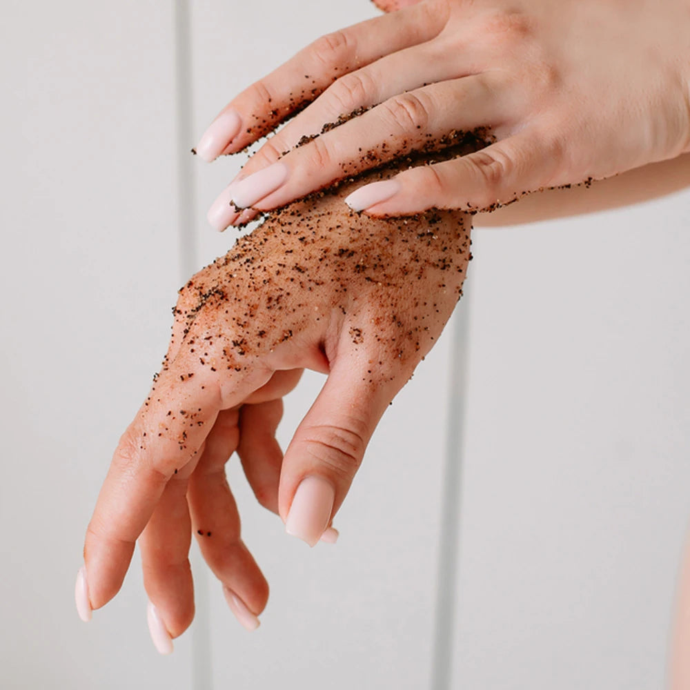 Body Scrub Piling sa Kafom protiv celulita